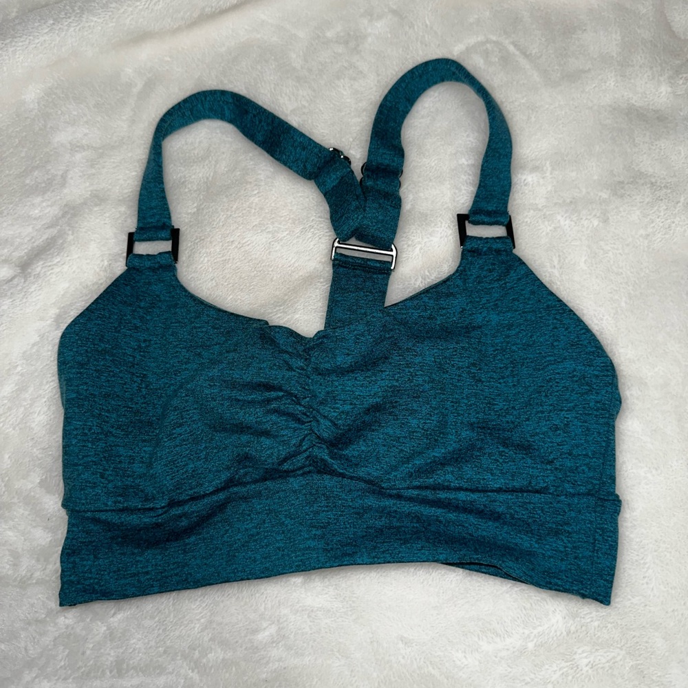 Set with scrunch shorts
